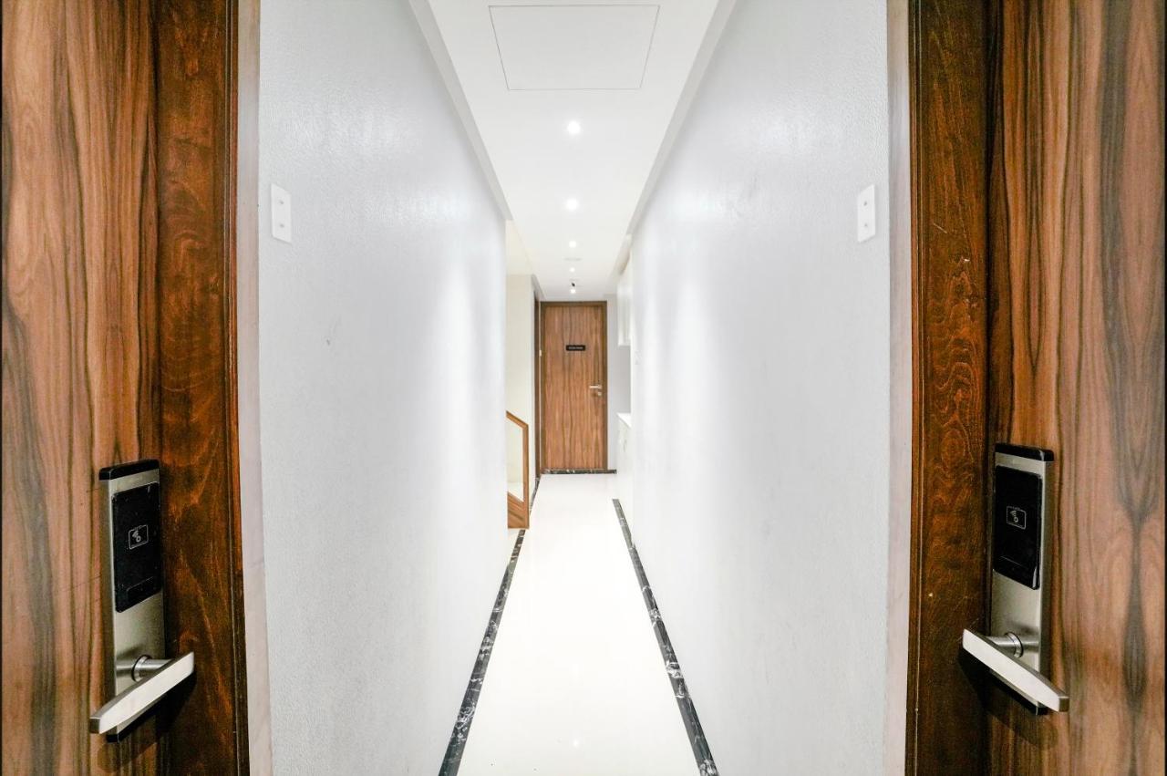Отель Fabexpress The Dream Residency - Nr Mumbai International Airport Экстерьер фото