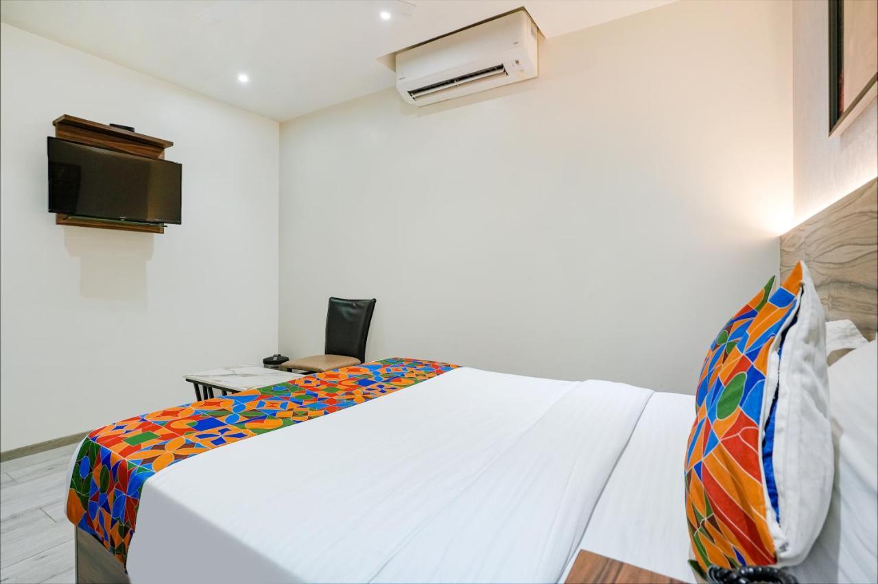 Отель Fabexpress The Dream Residency - Nr Mumbai International Airport Экстерьер фото